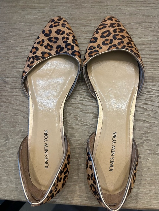 Jones New York Shoes - Jones of New York leopard print flats, size 8.5